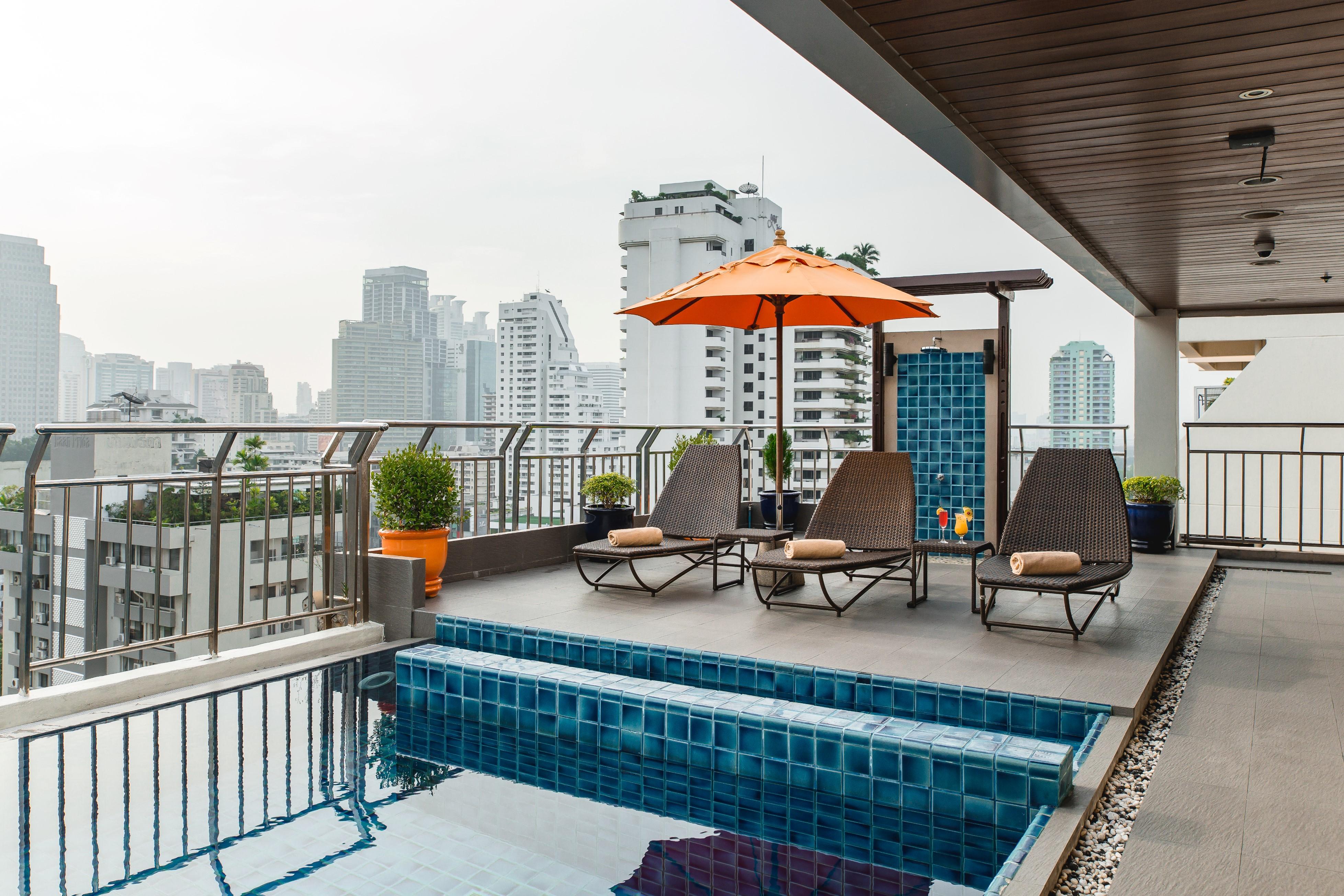 Adelphi Suites Bangkok - Sha Extra Plus Ngoại thất bức ảnh